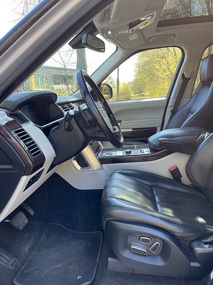 Land Rover Range Rover 16 of 21