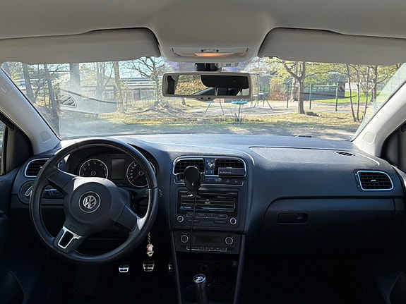 Volkswagen Polo 16 of 19