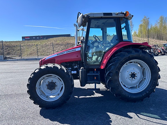 Massey Ferguson 5455