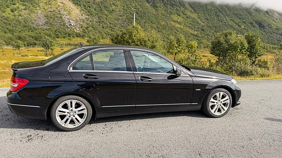 Mercedes-Benz C200 6 of 22