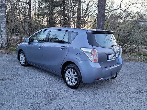 Toyota Verso 4 of 5