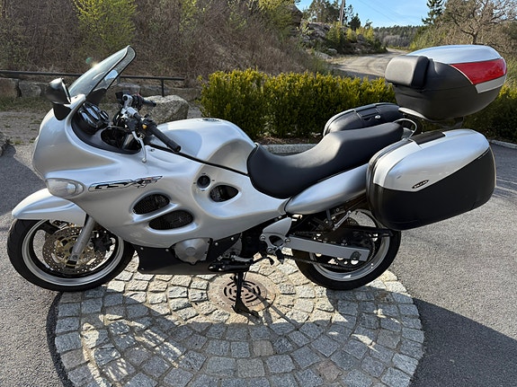 Suzuki GSX750F 18 of 18