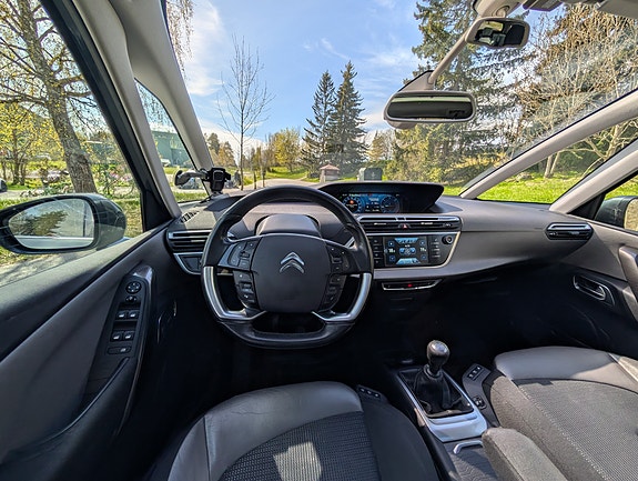 Citroen C4 Picasso 23 of 23