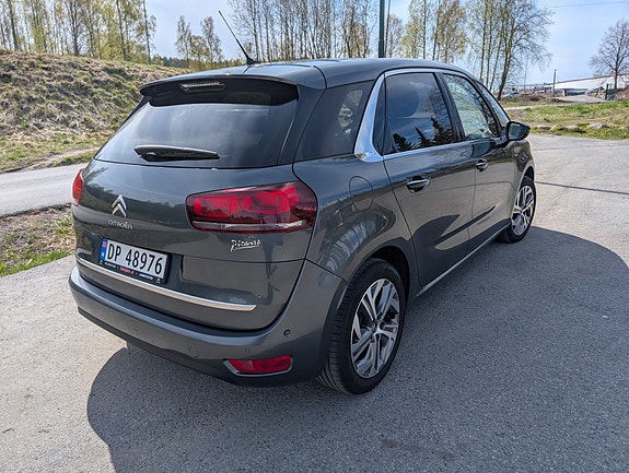 Citroen C4 Picasso 8 of 23