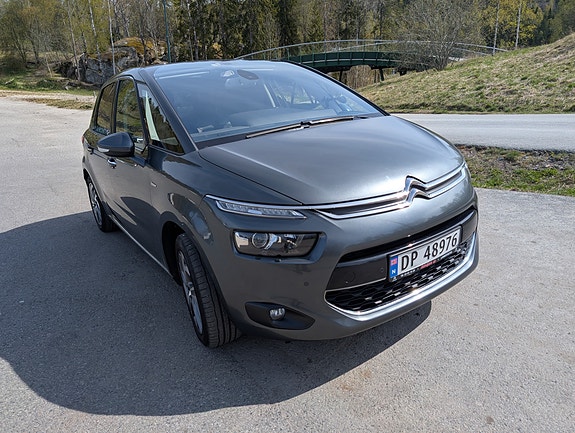 Citroen C4 Picasso 4 of 5
