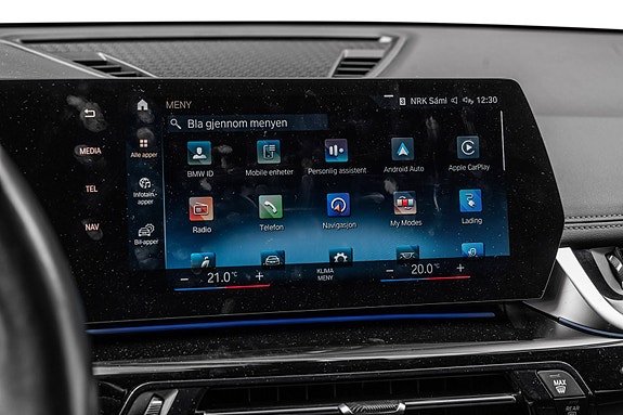 BMW iX1 25 of 28