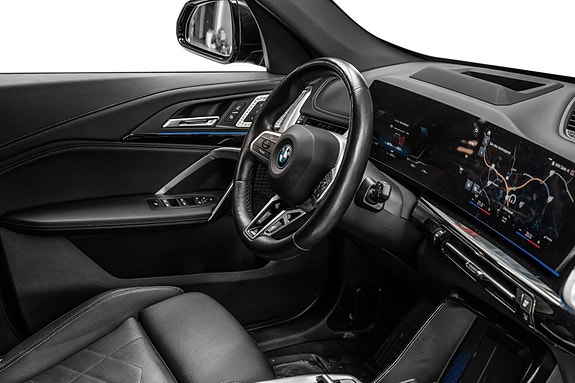 BMW iX1 27 of 28