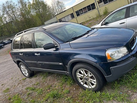 Volvo XC90 5 of 9