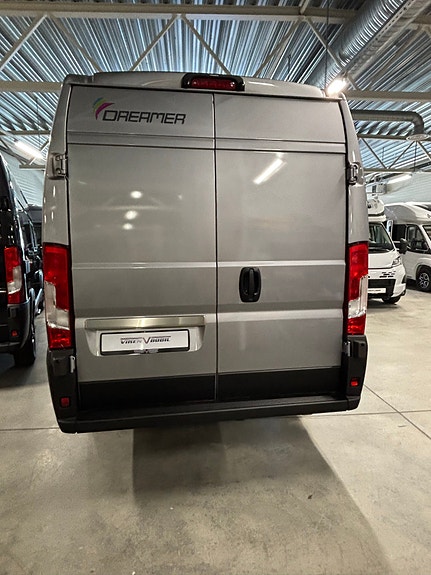 Dreamer D68 Exclusive, 180Hk Automat, Adaptiv cruise, 4250/3500kg. 17 of 20