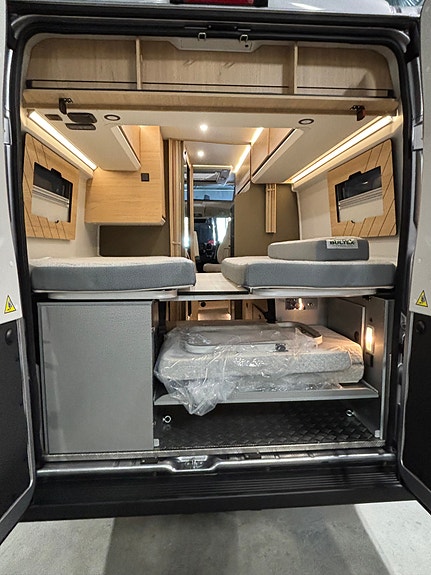 Dreamer D68 Exclusive, 180Hk Automat, Adaptiv cruise, 4250/3500kg. 16 of 20