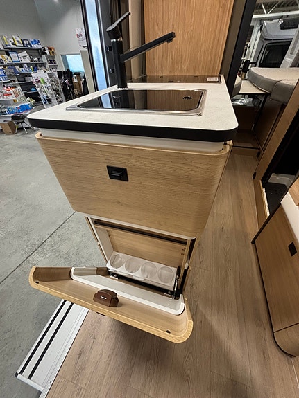 Dreamer D68 Exclusive, 180Hk Automat, Adaptiv cruise, 4250/3500kg. 5 of 20