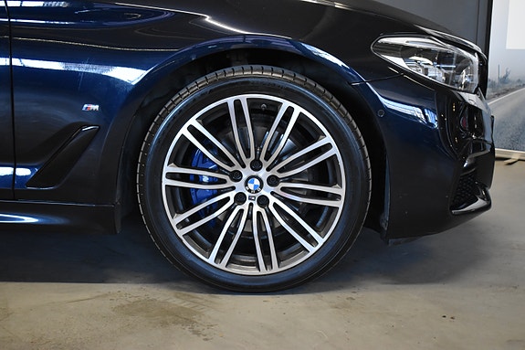 BMW 530e 5 of 5