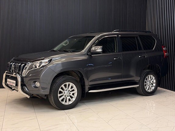 Toyota Land Cruiser 2 of 5