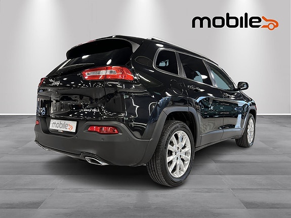 Jeep Cherokee 3 of 5