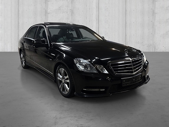 Mercedes-Benz E250 7 of 30