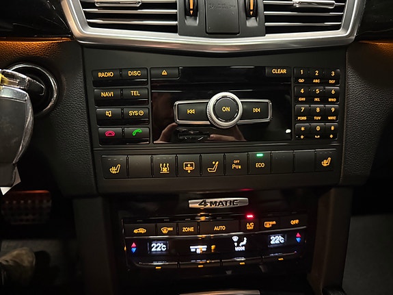 Mercedes-Benz E250 21 of 30