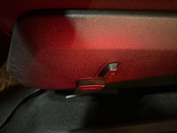 Mercedes-Benz E250 30 of 30