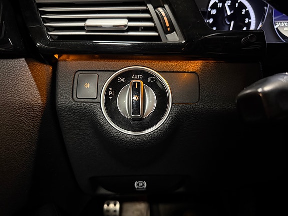 Mercedes-Benz E250 23 of 30