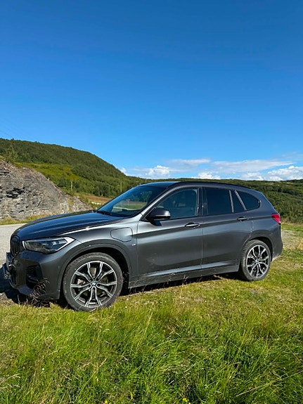 BMW X1 2 of 5