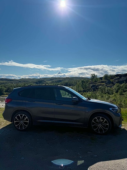 BMW X1 3 of 5