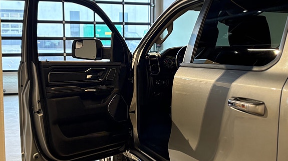 RAM 1500 5 of 30