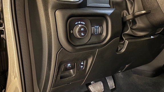 RAM 1500 7 of 30