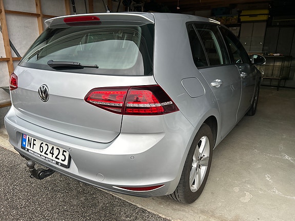 Volkswagen Golf VII 2 of 5