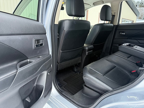 Mitsubishi Outlander 20 of 23