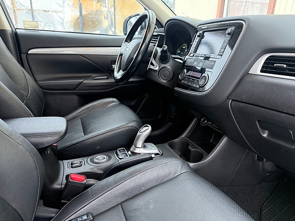 Mitsubishi Outlander 23 of 23