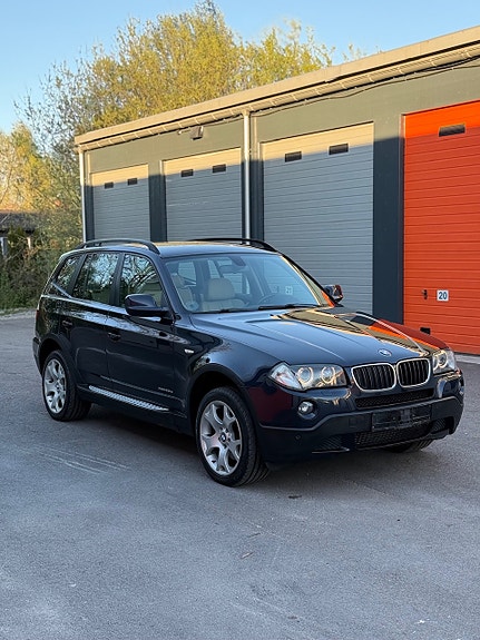 BMW X3 4 of 5