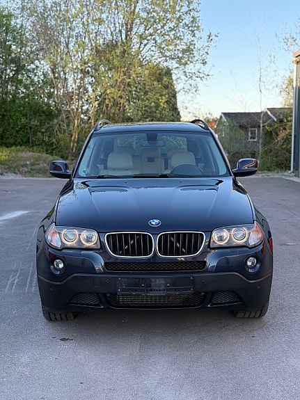 BMW X3 2 of 5