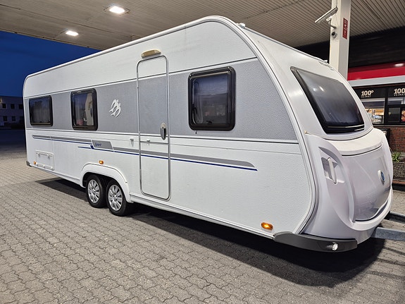 Knaus 650 UDF Sport. ALDE, Batteripakke, køyeseng