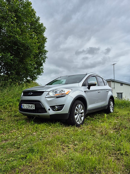 Ford Kuga 2 of 15