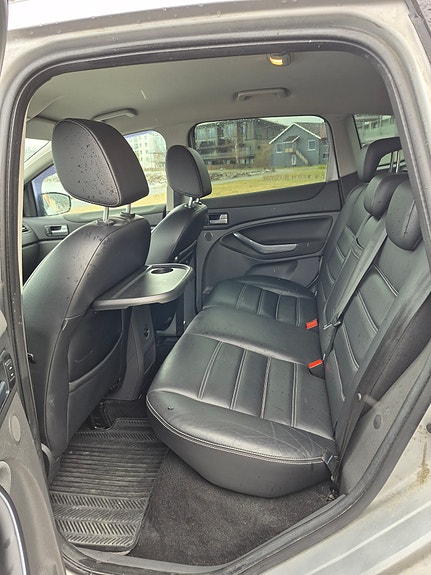 Ford Kuga 6 of 15
