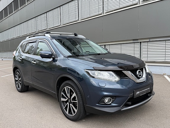 Nissan X-Trail 2 of 5