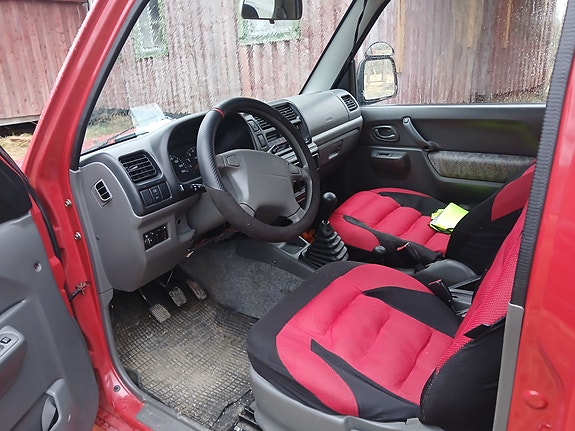Suzuki Jimny 3 of 4