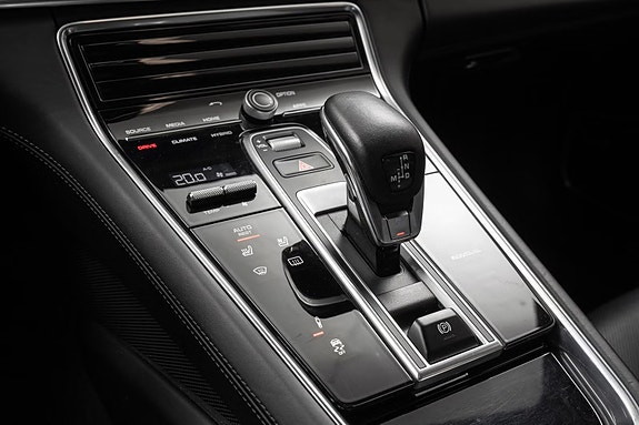 Porsche Panamera 15 of 30