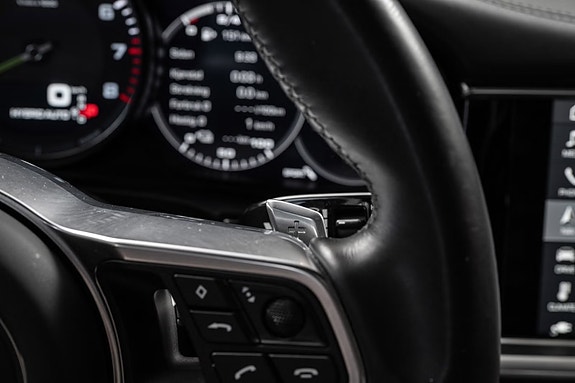 Porsche Panamera 28 of 30