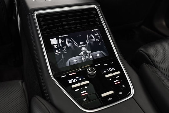 Porsche Panamera 25 of 30