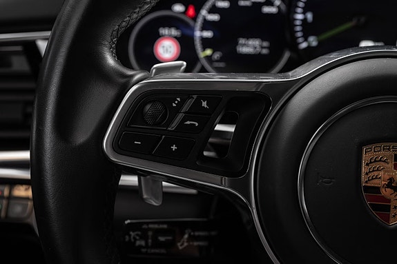 Porsche Panamera 29 of 30