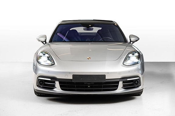 Porsche Panamera 3 of 30