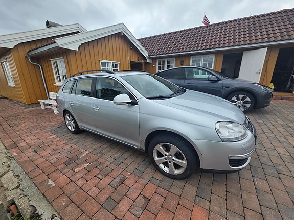 Volkswagen Golf VI 4 of 5