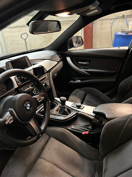 BMW 318d 7 of 14