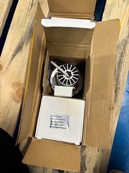 Product image 8 of 9