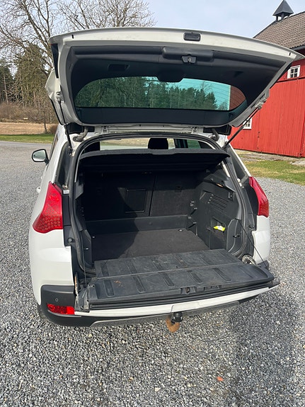 Peugeot 3008 5 of 12