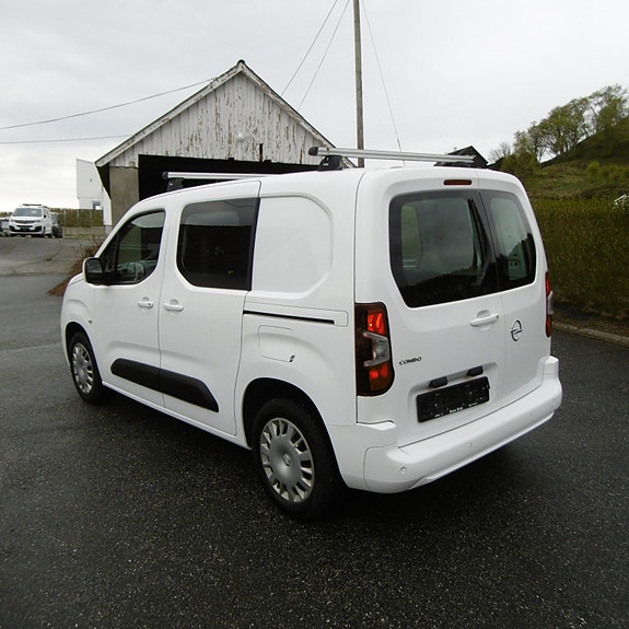 Opel Combo 3 of 30