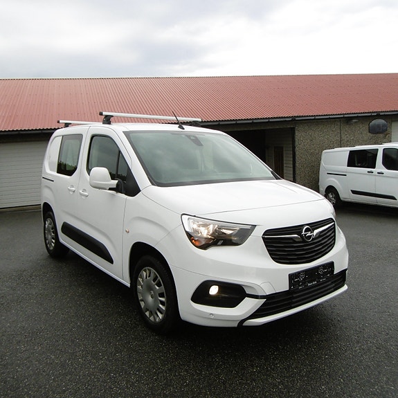Opel Combo 8 of 30