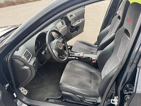 Subaru Impreza 11 of 30