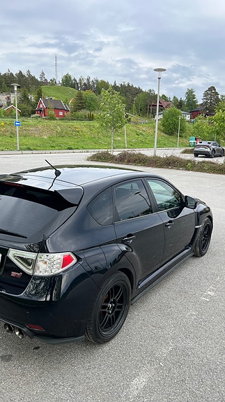 Subaru Impreza 7 of 30