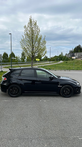 Subaru Impreza 4 of 5